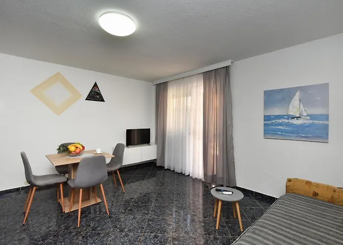 Kaurinovic Апартаменты *